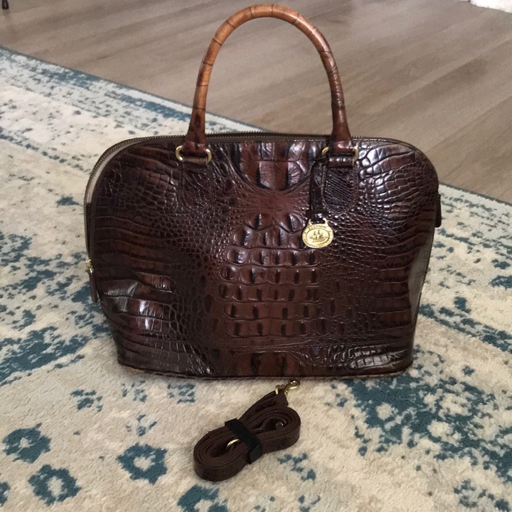Alligator like hand crafted Italian leather purse